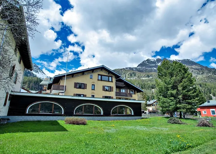 Chesa Silva - Aparthotel Silvaplana